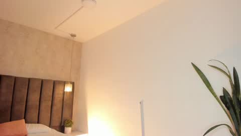 Maria Victoria online show from 20, 2, 2025