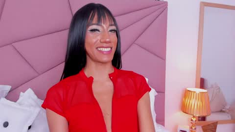 Snapshot of victoriaross1 chatting on 31, 1, 2025 VictoriaRoss online show from 31, 1, 2025