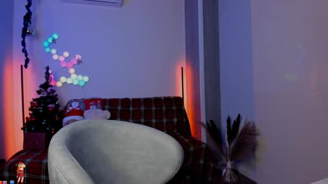 Snapshot of victorias_world chatting on 18, 12, 2024 Viktoria online show from 18, 12, 2024