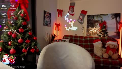 Snapshot of victorias_world chatting on 16, 12, 2025 Viktoria online show from 16, 12, 2025