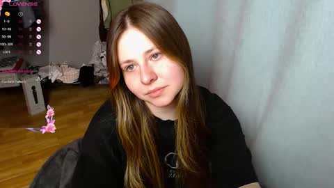 victoriassecrets_ online show from 16, 12, 2025