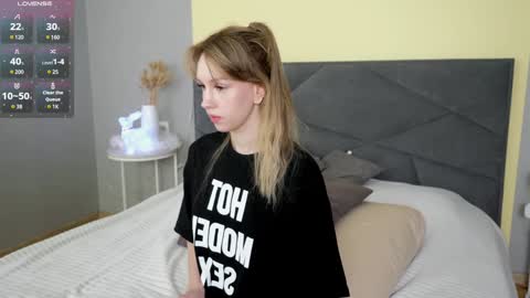 V I C T O R I A online show from 18, 12, 2024