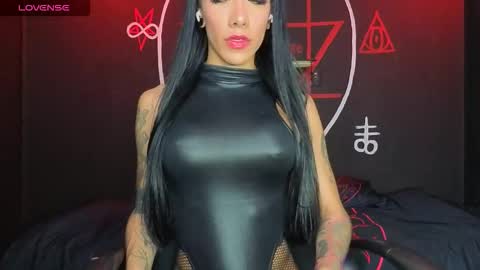 Victoria Vampire online show from 4, 2, 2026