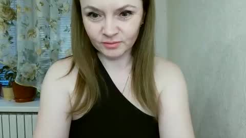Snapshot of victoriia_secret chatting on 24, 3, 2026 Victoria online show from 24, 3, 2026