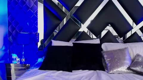 victtoria lee online show from 28, 2, 2025