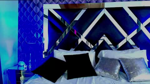 victtoria lee online show from 12, 3, 2025