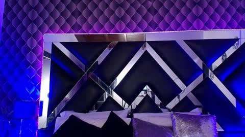 victtoria lee online show from 18, 9, 2025