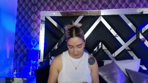 victtoria lee online show from 20, 4, 2026