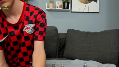 Viego Pattel online show from 15, 12, 2024