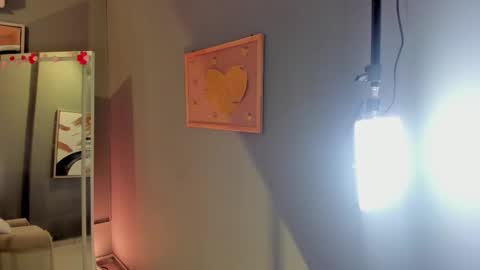 vienah_louis online show from 13, 3, 2026