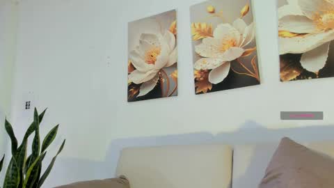 VIOLET  online show from 1, 4, 2026