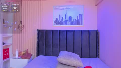 Viiolett online show from 12, 1, 2025