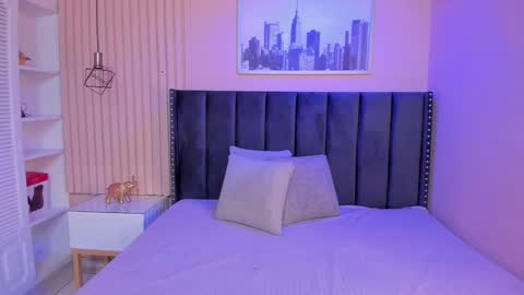 Viiolett online show from 21, 2, 2025