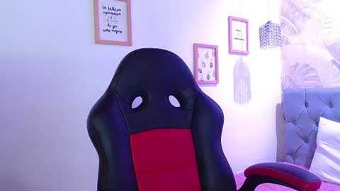 viioleta online show from 5, 3, 2025