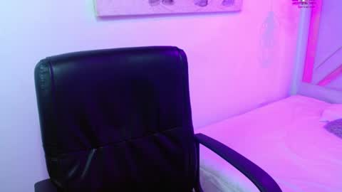 viioleta online show from 25, 4, 2026