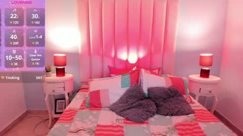 Snapshot of viiooleet chatting on 5, 2, 2025 Violet online show from 5, 2, 2025