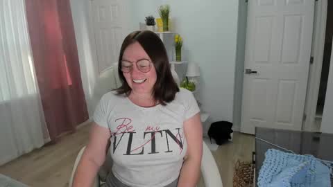 Ukrainian-woman online show from 10, 2, 2025