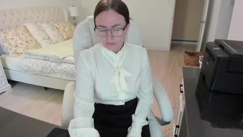 Ukrainian-woman online show from 9, 9, 2025