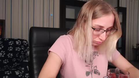 Vika online show from 1, 8, 2026