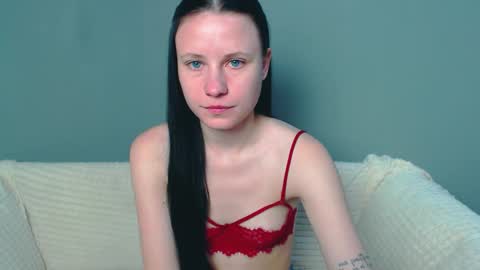 Viki Kelt online show from 4, 12, 2024