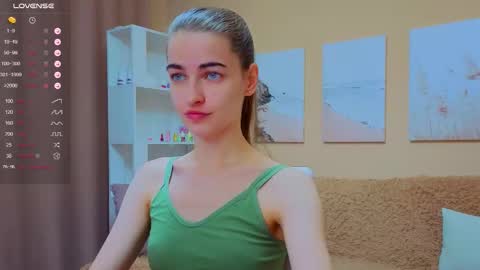 Snapshot of vikiberry chatting on 5, 10, 2025 vikiberry online show from 5, 10, 2025