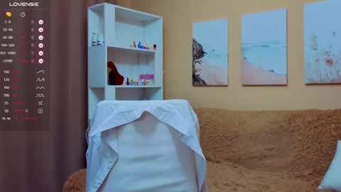 Snapshot of vikiberry chatting on 19, 10, 2025 vikiberry online show from 19, 10, 2025