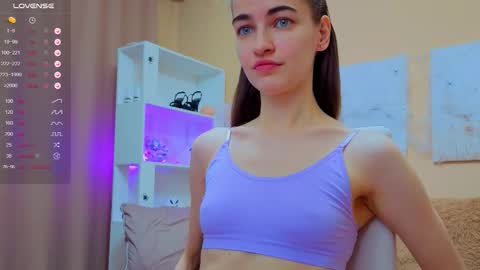 Snapshot of vikiberry chatting on 28, 11, 2025 vikiberry online show from 28, 11, 2025