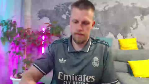 vikingchrisss online show from 7, 6, 2026