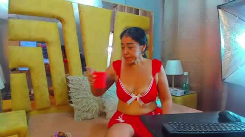 vikiTomson online show from 27, 7, 2026
