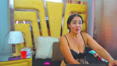 vikiTomson online show from 28, 7, 2026