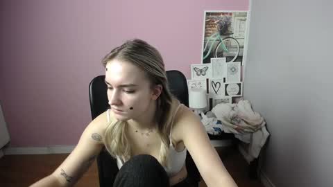 viktoria_lovely online show from 21, 12, 2024