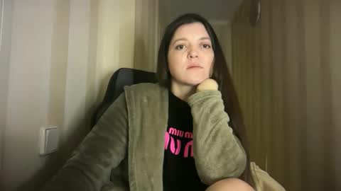 Snapshot of viktoria_most chatting on 17, 1, 2026 Viktoria Most online show from 17, 1, 2026