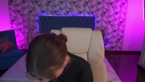 VikVikLove online show from 28, 5, 2026