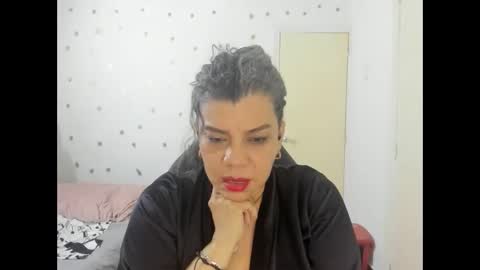 VIKY ADAMS online show from 26, 4, 2026