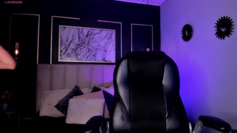 Victoria online show from 12, 11, 2025