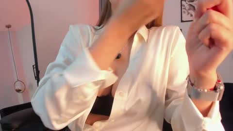 Victoria online show from 30, 4, 2026