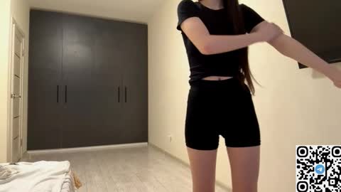 Vivien online show from 6, 3, 2026