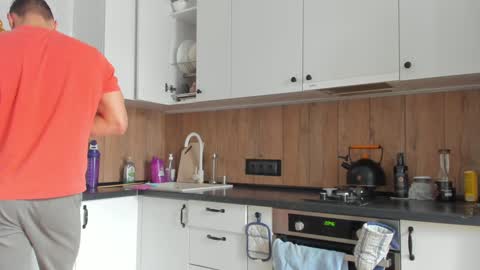 Vincent.  uncut 18cm online show from 3, 2, 2025