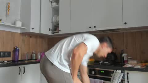 Vincent.  uncut 18cm online show from 14, 2, 2025