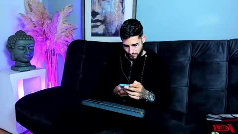 Vincent Sartori online show from 8, 11, 2025