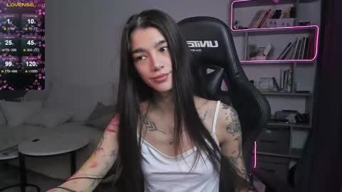 vinkitinkii online show from 11, 2, 2025