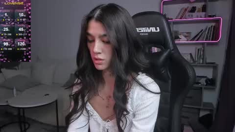 vinkitinkii online show from 15, 2, 2025