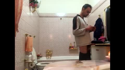 Snapshot of vinmin90 chatting on 23, 1, 2025 Zenith online show from 23, 1, 2025