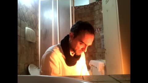 Snapshot of vinmin90 chatting on 27, 1, 2025 Zenith online show from 27, 1, 2025