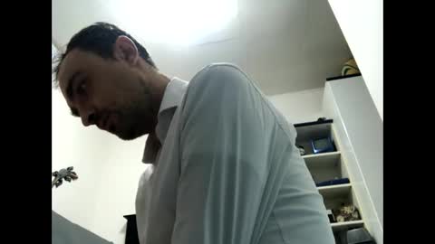 Snapshot of vinmin90 chatting on 17, 10, 2025 Zenith online show from 17, 10, 2025