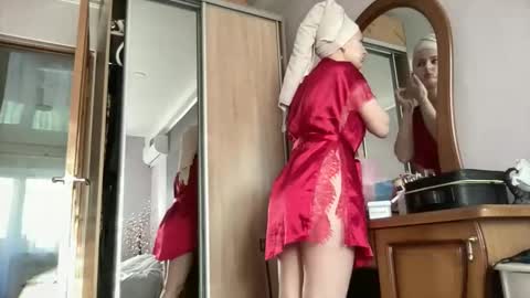 Funny  girl online show from 26, 4, 2026