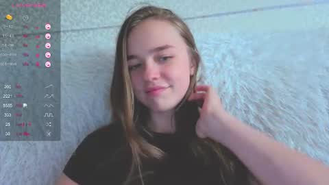 Snapshot of viola_star_ chatting on 22, 6, 2026 Your Vi online show from 22, 6, 2026