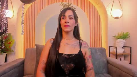 Violette online show from 4, 3, 2026