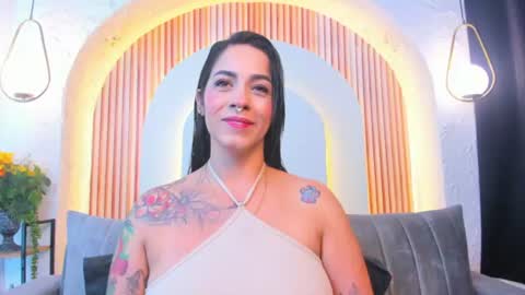 Violette online show from 15, 6, 2026