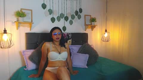 V I O L E T  online show from 15, 4, 2026